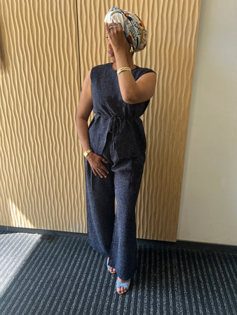 Ensemble bleu marine